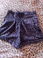 Лот: 6886691. Фото: 2. Шорты. Женская одежда