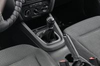 Лот: 19164751. Фото: 18. Volkswagen Jetta, VI 1.6 MT (105...