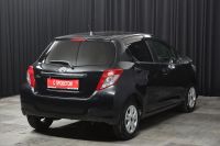 Лот: 24560882. Фото: 5. Toyota Vitz 2013