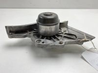 Лот: 21111270. Фото: 2. Помпа Audi A8 1998 077121004H... Автозапчасти