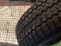 Лот: 10768678. Фото: 3. Продам пару зимних шипованных... Авто, мото, водный транспорт