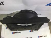 Лот: 11181492. Фото: 2. Диффузор вентилятора BMW E39. Автозапчасти