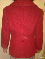 Лот: 10261592. Фото: 2. Красное короткое пальто на осень... Женская одежда