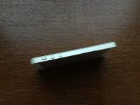 Лот: 8797319. Фото: 3. iPhone 5 белый 16 ГБ идеальное... Красноярск