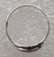 Лот: 9867582. Фото: 2. серебряное женское кольцо,белые... Ювелирные изделия, бижутерия, часы