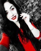 Лот: 9342023. Фото: 2. Красные линзы с чёрным контуром... Оптика