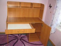Лот: 5731895. Фото: 3. стол письменный со съёмной полкой. Мебель