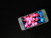 Лот: 9173260. Фото: 2. IPhone 5s Silver 16Gb в использовании... Смартфоны, связь, навигация