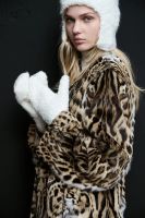 Лот: 25708330. Фото: 3. Варежки EKONIKA. Одежда, обувь, галантерея