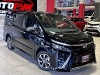 Лот: 20044725. Фото: 3. Toyota Voxy, III (R80) 2.0 CVT... Красноярск
