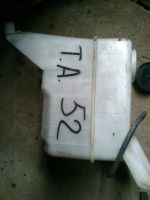 Лот: 10690028. Фото: 2. Бачок омывателя Toyota Town Ace... Автозапчасти