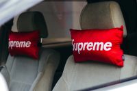 Лот: 12242097. Фото: 3. Подушка подголовник в машину Supreme. Авто, мото, водный транспорт