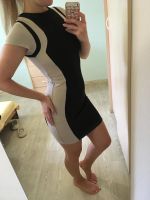Лот: 7716810. Фото: 2. Платье из плотной ткани. В связи... Женская одежда