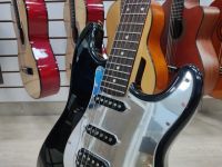 Лот: 25349694. Фото: 3. Fender Squier Standard Stratocaster... Музыкальные инструменты и оборудование