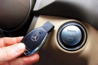 Лот: 3626464. Фото: 2. Флешка USB 8гб Mersedes-Benz оригинал... Носители информации