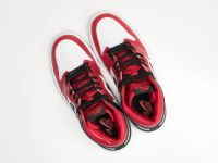 Лот: 24977245. Фото: 2. Кроссовки Nike Air Jordan 1 High. Женская обувь