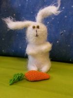 Лот: 6279888. Фото: 2. Заяц с морковкой. Ручная работа