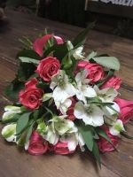Лот: 11402179. Фото: 2. Розы и Альстромерия в ленту. Цветы, букеты