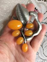 Лот: 11415641. Фото: 2. Брошь с желтыми ягодами. Ювелирные изделия, бижутерия, часы