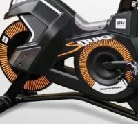 Лот: 17870342. Фото: 3. Спин-байк BH Fitness Superduke. Спортивные товары