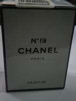 Лот: 19210971. Фото: 10. Chanel No 19 Pure Parfum 14 ml...