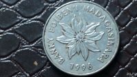 Лот: 8898107. Фото: 2. 505 Мадагаскар 5 франков 1996... Монеты