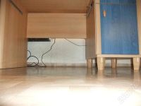 Лот: 356158. Фото: 2. Стол письменный детский