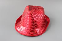 Лот: 12425976. Фото: 2. Шляпа карнавальня, красная блестит. Праздничные костюмы, аксессуары