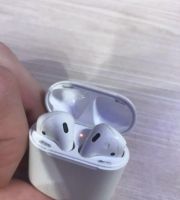 Лот: 18610423. Фото: 3. AirPods оригинал 1 поколение. Компьютеры, оргтехника, канцтовары