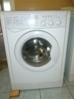 Лот: 4227020. Фото: 4. Стиральная машина Indesit WIL... Красноярск