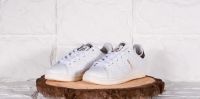 Лот: 10757847. Фото: 2. Кроссовки Adidas Stan Smith (арт... Женская обувь