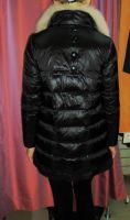 Лот: 6593444. Фото: 3. Пуховик Max Mara чёрный. Одежда, обувь, галантерея