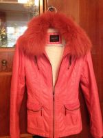 Лот: 6179686. Фото: 2. Продам куртку кожзам розовую на... Женская одежда