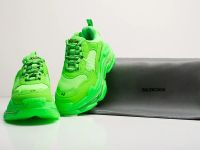 Лот: 14536047. Фото: 6. Кроссовки Balenciaga Triple S...