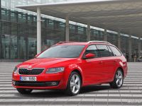 Лот: 13574331. Фото: 6. Skoda Octavia 2013-2017 универсал...