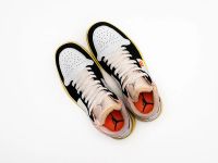 Лот: 24977767. Фото: 2. Кроссовки Nike Air Jordan 1 Low. Женская обувь