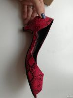 Лот: 4422926. Фото: 2. Туфли красные на маленьком каблучке... Женская обувь