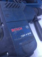 Лот: 13787170. Фото: 2. Перфоратор Bosch GBH 4 DFE. Инструмент и расходные