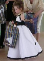 Лот: 3987848. Фото: 4. Элегантное платье для маленькой... Сувениры, подарки