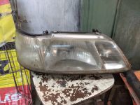 Лот: 16068272. Фото: 2. Фара левая правая Nissan Laurel. Автозапчасти