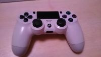 Лот: 6654692. Фото: 2. Playstation 4 белая + 2 диска... Игровые приставки, консоли, видеоигры