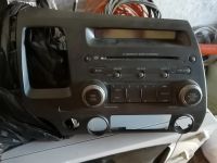 Лот: 14798160. Фото: 2. Магнитола honda civic с cd чейнджером... Автозвук