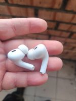 Лот: 20023827. Фото: 2. Беспроводные Apple AirPods наушники. Аудиотехника