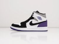 Лот: 19149334. Фото: 2. Кроссовки Nike Air Jordan 1 Mid. Женская обувь