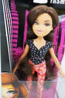 Лот: 6437691. Фото: 3. Новая кукла Братц Ясмин (Bratz... Дети растут