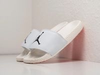 Лот: 20592385. Фото: 2. Сланцы Nike Air Jordan. Мужская обувь