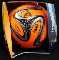 Лот: 9277584. Фото: 2. Оригинальный мяч Adidas Brazuca... Спортивные товары