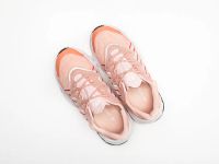 Лот: 24979142. Фото: 2. Кроссовки Adidas Ozweego. Женская обувь