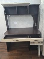 Лот: 25889698. Фото: 2. Стол компьютерный с полкой и тумбой... Офисная мебель и домашние кабинеты