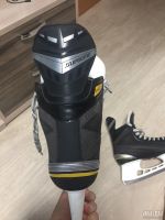 Лот: 10160644. Фото: 2. Коньки(Bauer Pro Supreme). Спортивные товары